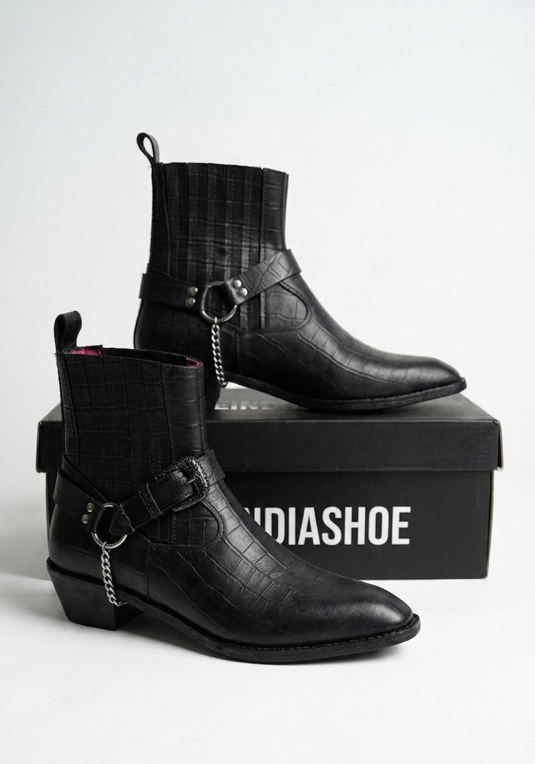 Handcrafted Harness | Black Shoe.